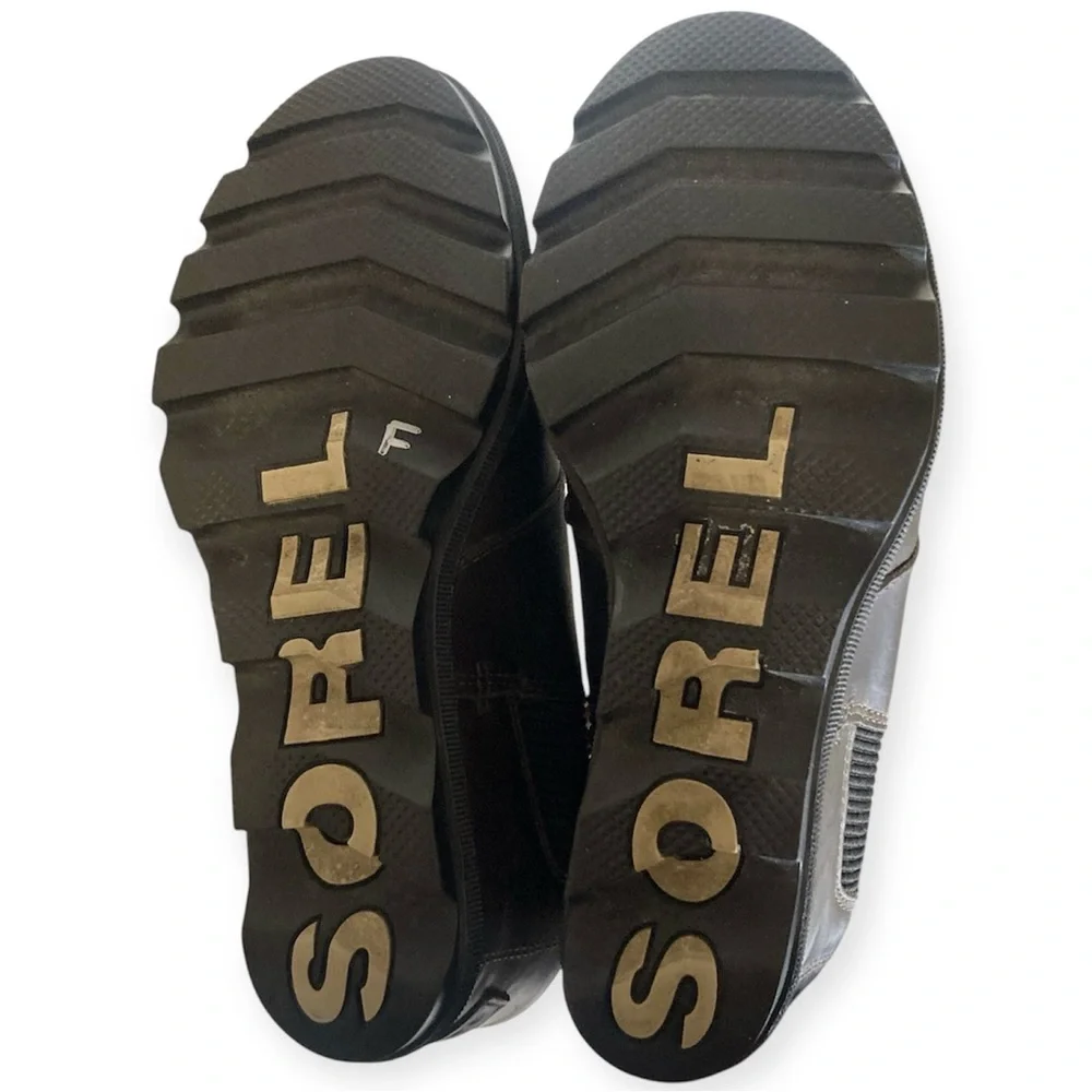 Sorel Joan Of Arctic Wedge II Chelsea Boots Booties Size 8.5 Dark Brown & Black